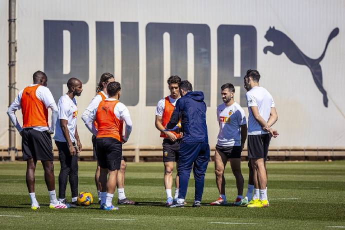 赫塔菲教练研究对手战术，力求取胜的简单介绍