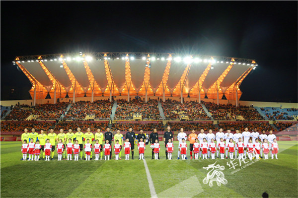 穆雷重返赛场，战术调整首场状态出色，切尔西观众沸腾！