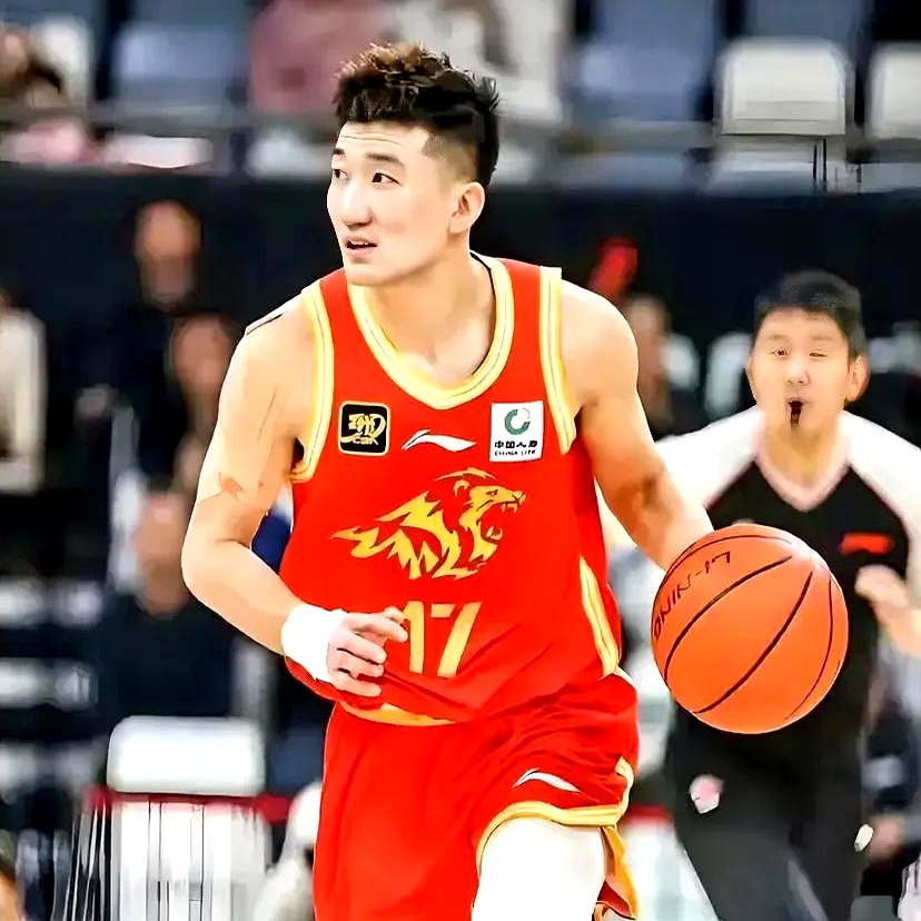 西亚卡姆焦点对战，Ning与30激战加拿大队分钟，出色发挥胜负难料！